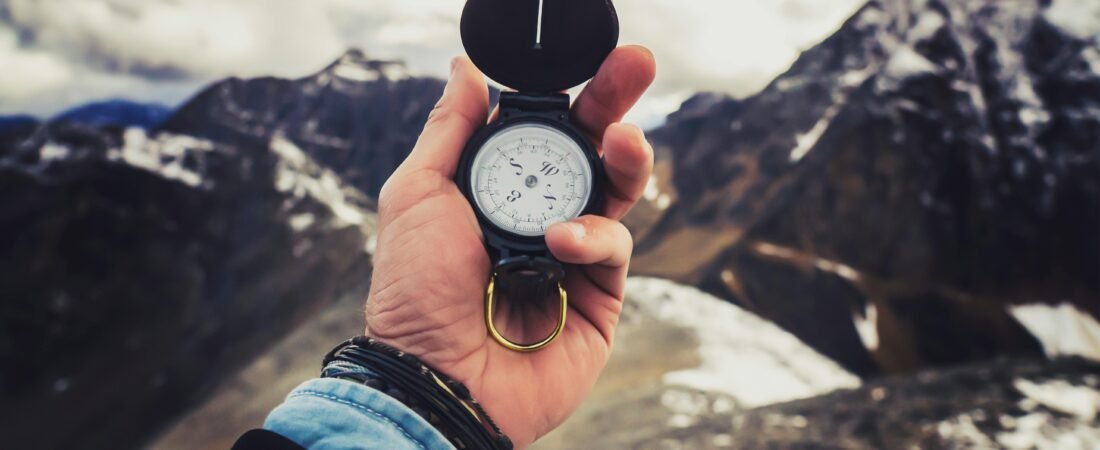 Accesorios electrónicos imprescindibles para tus excursiones