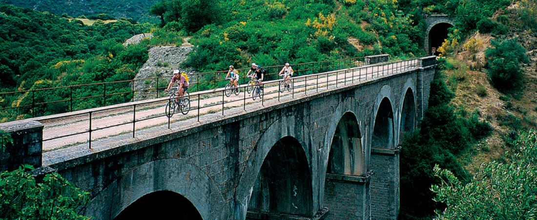 Vías Verdes en España: Redescubriendo Antiguas Rutas de Ferrocarril